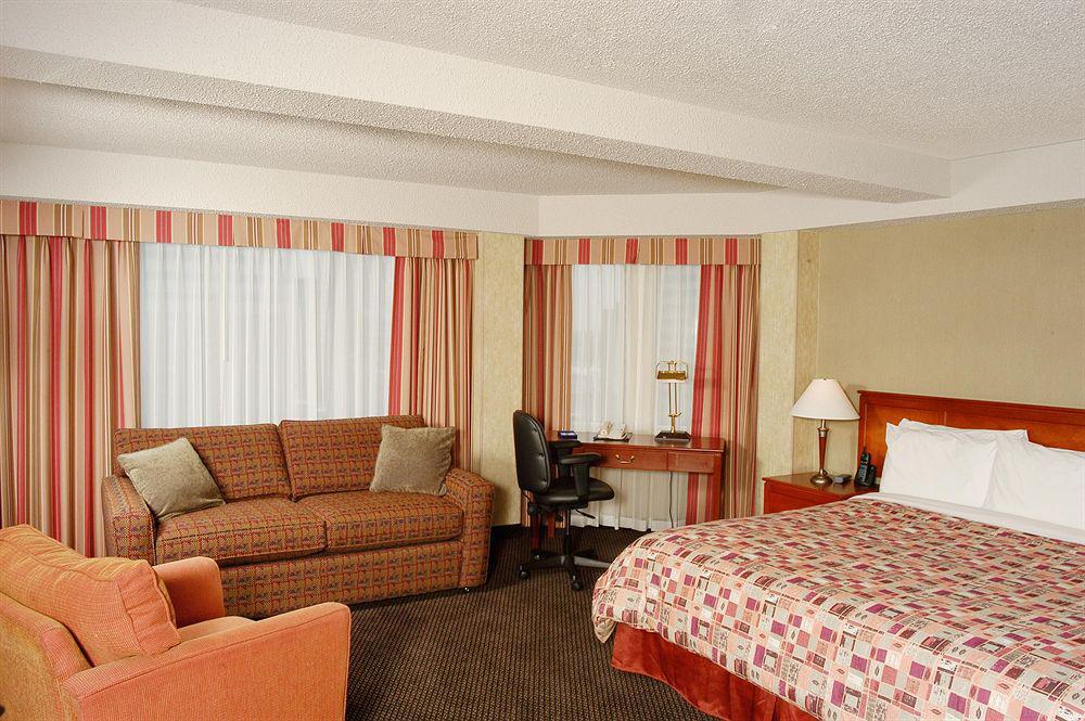 Coast Edmonton Plaza Hotel By Apa Ruang foto